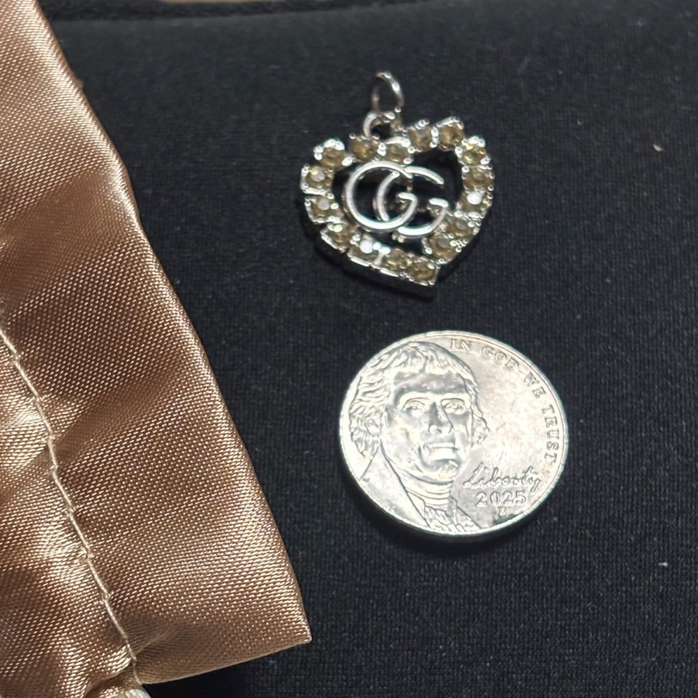 Elegant Silver Heart Pendant/charm